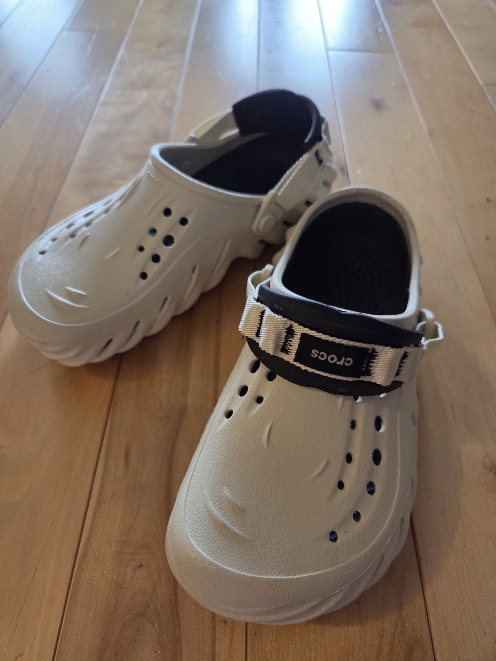 CROCS ECHO Clogs